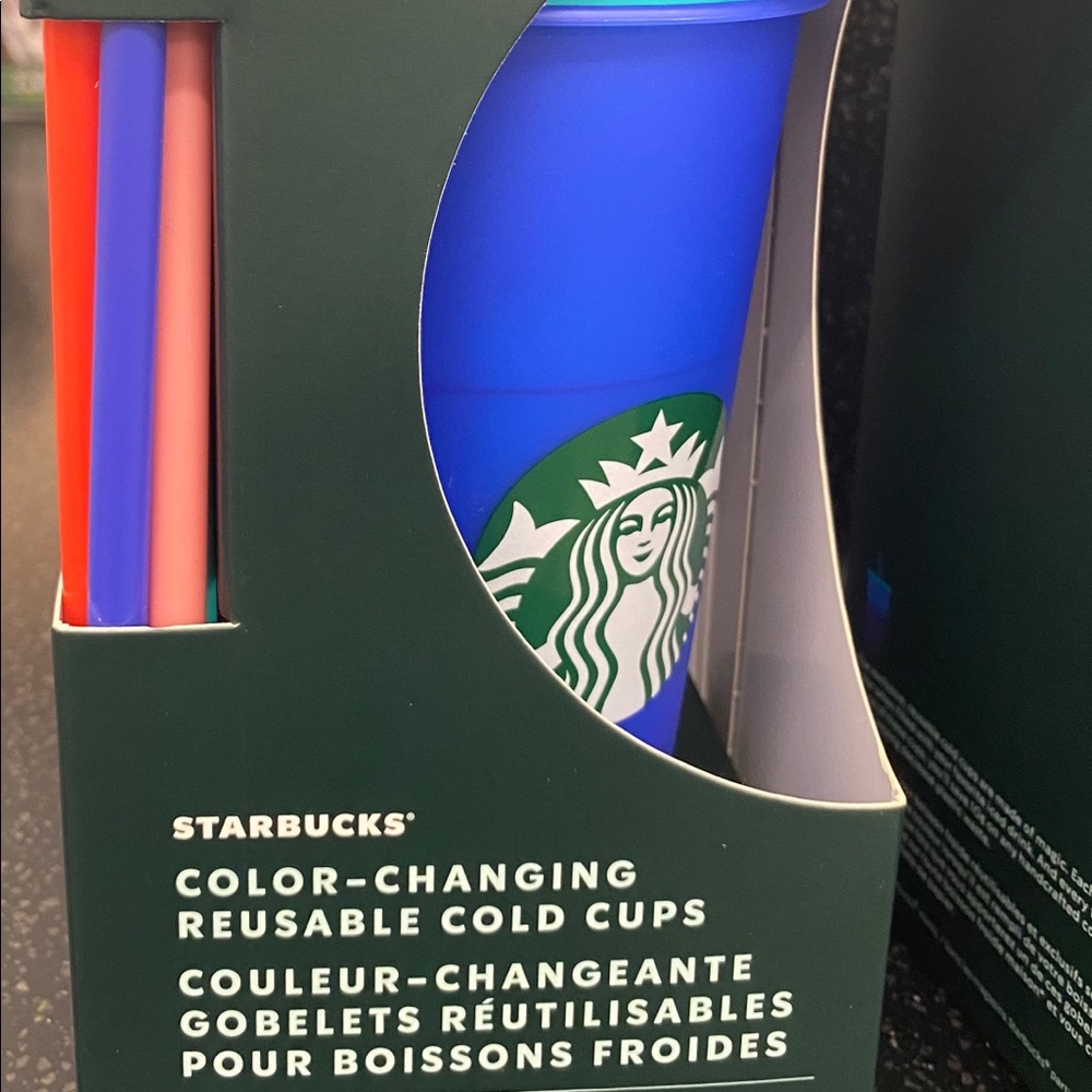 Starbucks changing color cups